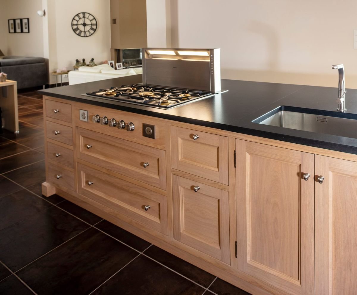 Kitchen In Saint Maxime Contemporary In Bleached Oak And Black